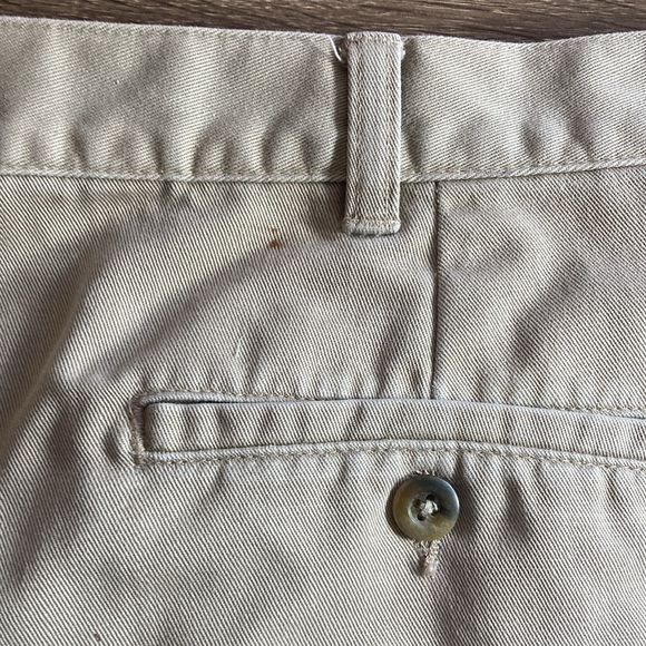 Vintage Mens Roundtree & Yorke Pleated Tan Shorts Pre Owned Size 38 - Picture 3 of 10